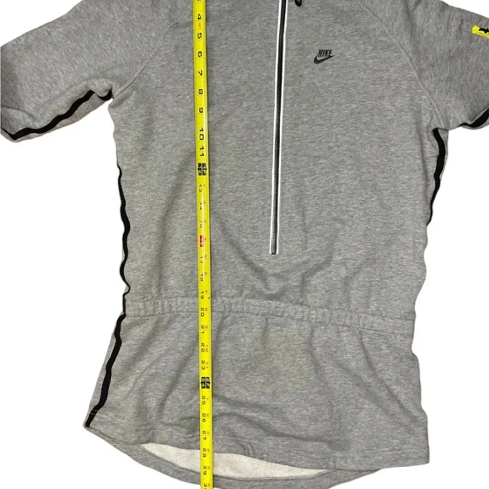 Nike AW 77 Women's Hoody Hoodie Medium Jacket Grey Pullover Sweater 437014-063‎